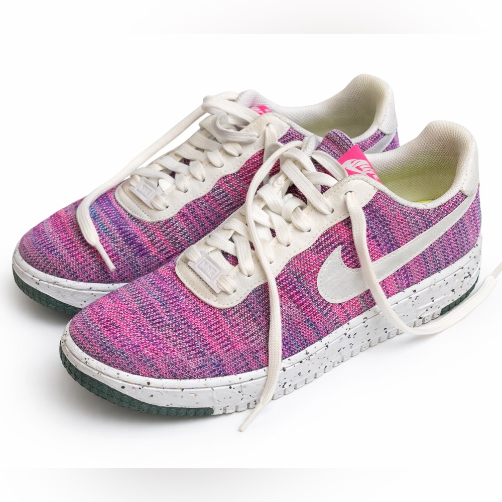 NEVER WORN NIKE DUNKS